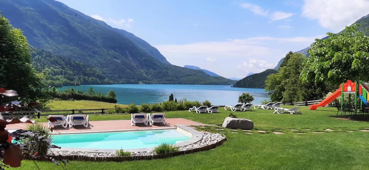 Hotel Des Alpes Molveno Eksteriør bilde
