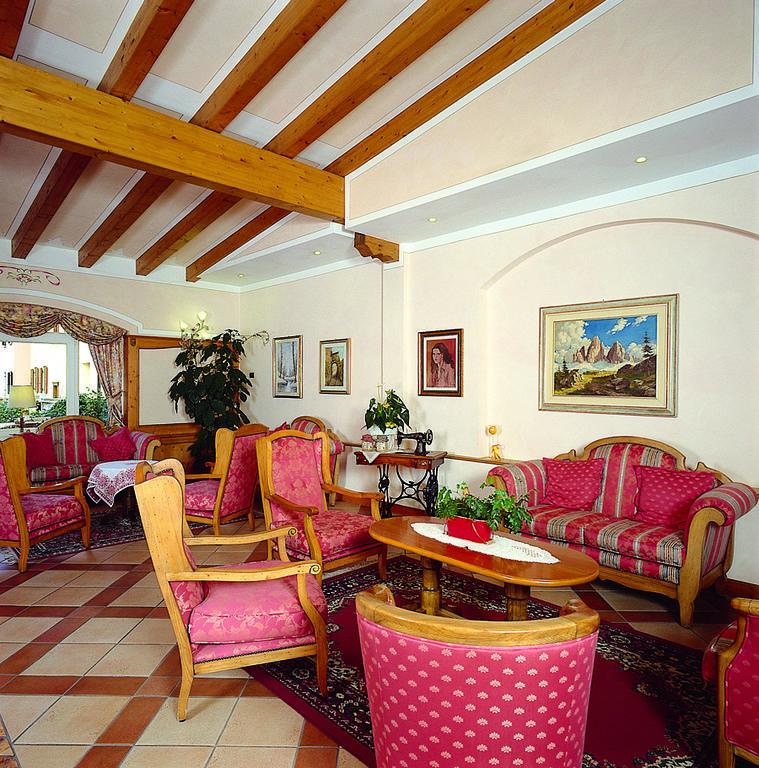 Hotel Des Alpes Molveno Eksteriør bilde