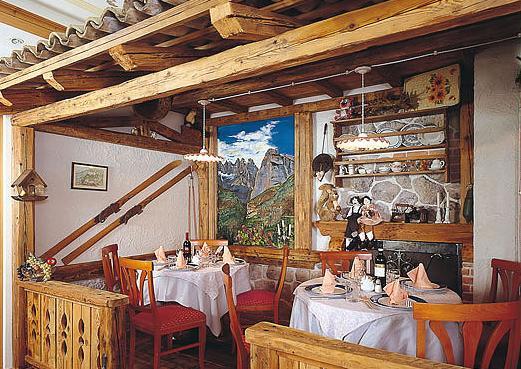 Hotel Des Alpes Molveno Eksteriør bilde